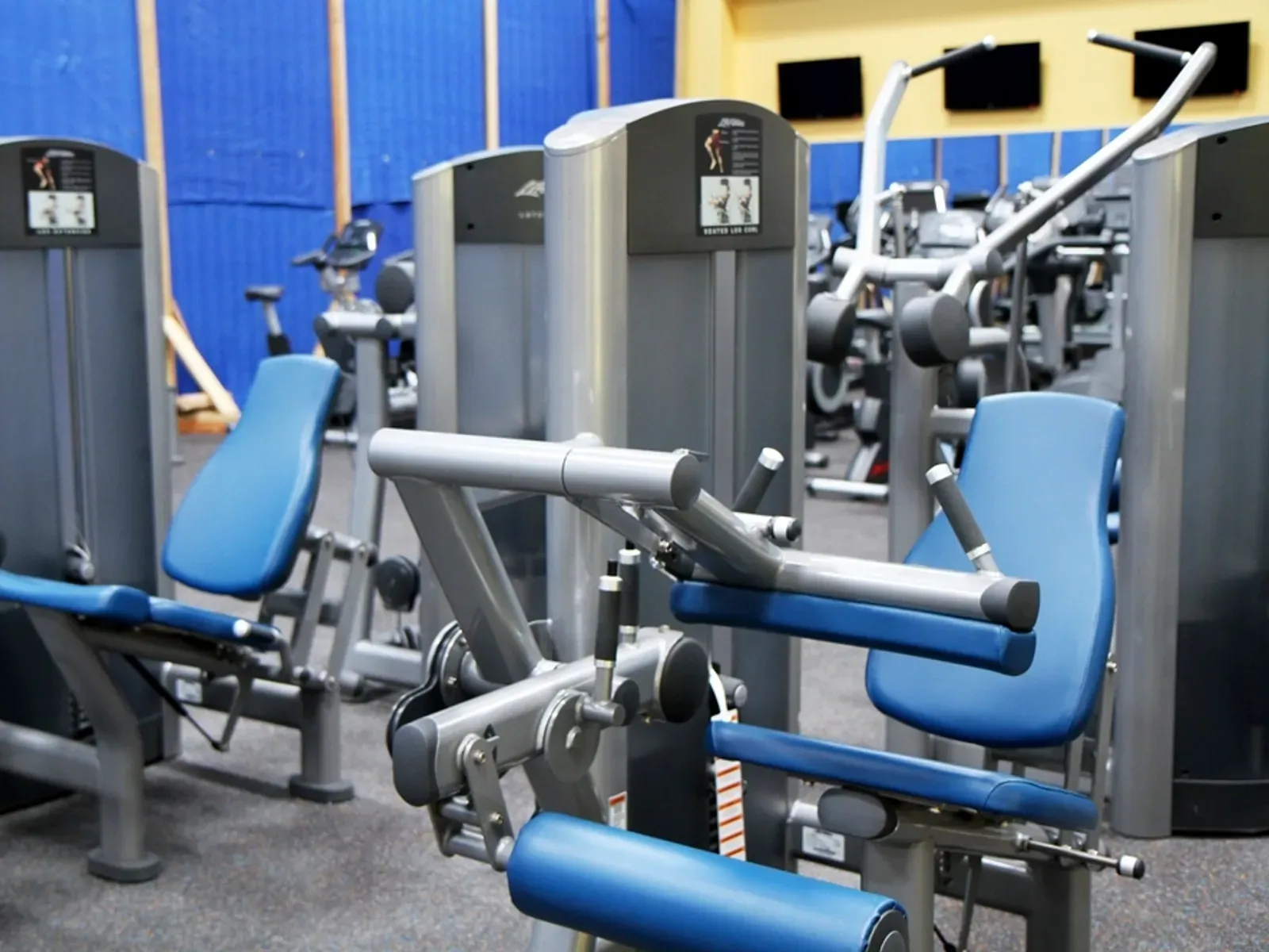 Fitness center at Juniper Collective in Highlands Ranch